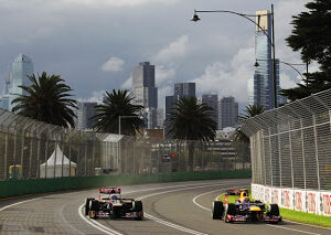 Webber20and20Ricciardo20on20track20in20Albert20Park