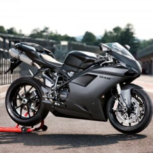 Ducati-848-EVO-Black-Right-Angle-600×401