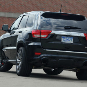 2012-jeep-grand-cherokee-srt8-04
