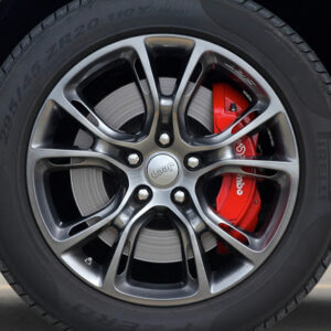 2012-jeep-grand-cherokee-srt8-16