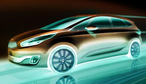 kia_carens_2012_front_01