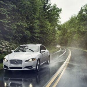 03-2013-jaguar-xf-awd-1345134823