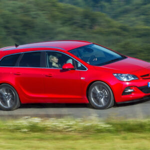 Global-images-2012-8-1-Opel-Astra-BiTurbo-03
