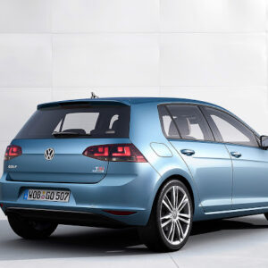 2013-volkswagen-golf-mk7-3