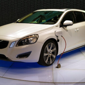 Volvo-V60-Plug-in-Hybri-03