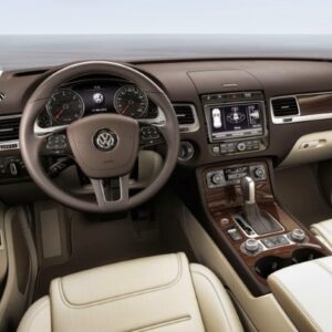 Global-images-2014-4-17-vw-touareg-2015-06