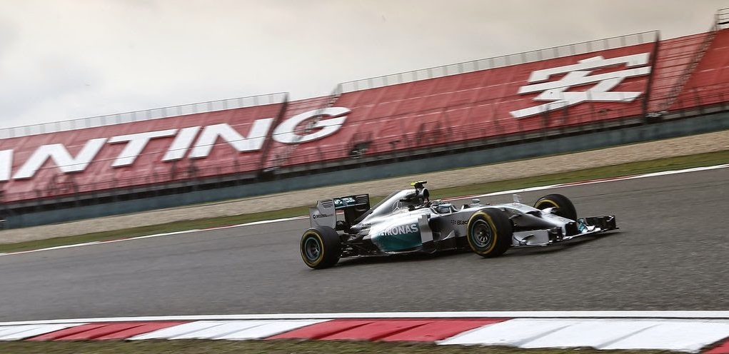 Formel 1 Hamilton Tar Sin 3 Seier Pa Rad Bil Og Motorbloggen