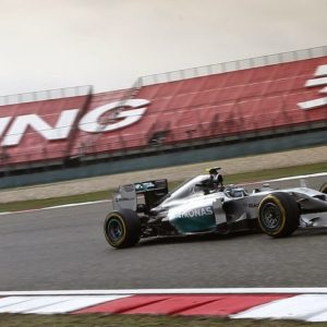 f12014gp04china-hz3136.jpg__1280x496_q85_crop-smart_mask-0-3px-0-3px_subject_location-19561846_upscale