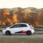 132-yaris-grmn-dynamic-road