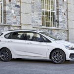 P90288873_highRes_the-new-bmw-225xe-ip