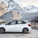P90288875_highRes_the-new-bmw-225xe-ip
