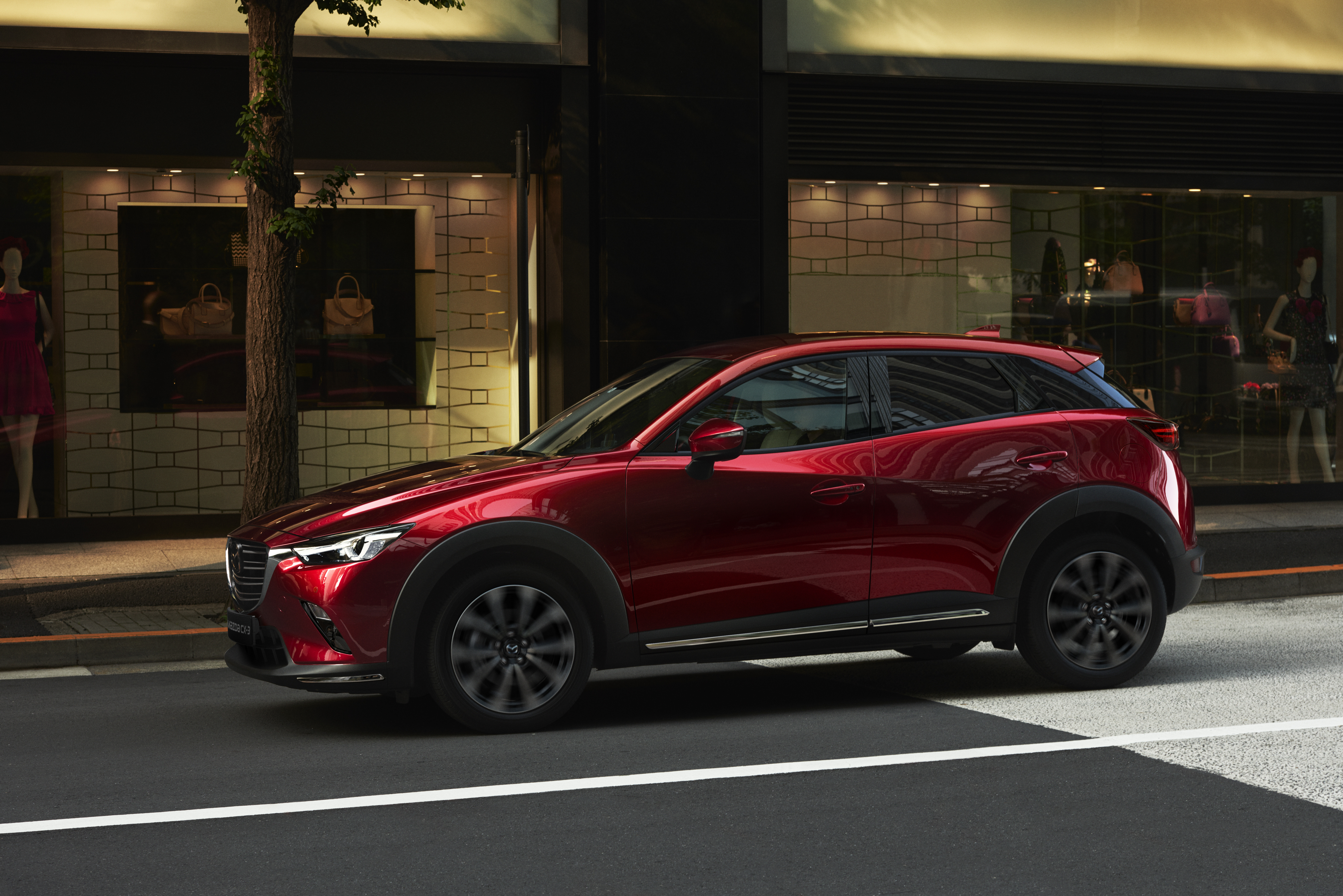 2018-Mazda_CX-3_New-York-Auto-Show-2018_Action_1