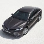 2019-camry-hybrid-03
