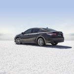 2019-camry-hybrid-04