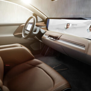 4-BYTON Shared Experience Display