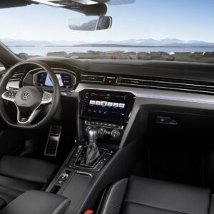 The new Volkswagen Passat R-Line