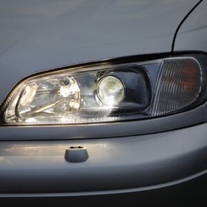 Opel Omega B mit Xenon-Licht, 1998