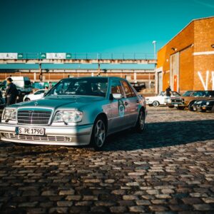 Mercedes-Benz E 500: Doppeljubiläum für Youngtimer-Legende vor 25 Jahren

Mercedes-Benz E 500: Double anniversary for young classic legend dating back 25 years