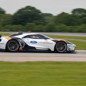 WEB_Ford_GT_MKII_TRACK_04