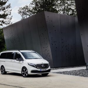 Mercedes-Benz EQV: Weltpremiere für die erste Premium-Großraumlimousine mit elektrischem AntriebMercedes-Benz EQV: World Premiere for the first fully-electric premium MPV