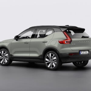 Volvo XC40 Recharge P8 AWD in Sage Green