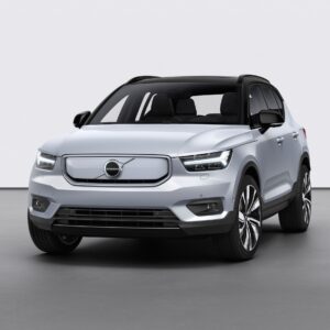 Volvo XC40 Recharge P8 AWD in Glacier Silver
