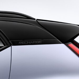 Volvo XC40 Recharge P8 AWD in Glacier Silver