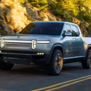 Rivian-R1T-pickup-front