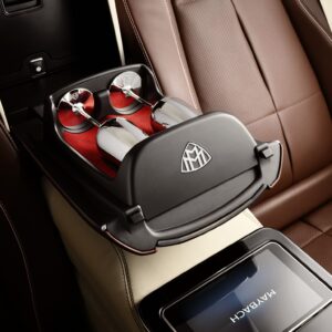 MAYBACH Accessoires – Inbegriff des „Ultimate Luxury“

MAYBACH Accessories – “Ultimate Luxury» in its finest form