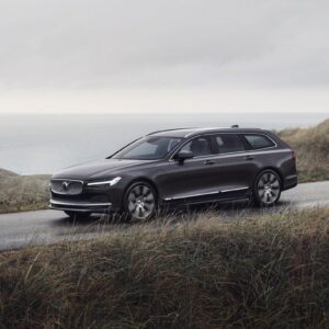The refreshed Volvo V90 Recharge T8 plug-in hybrid in Platinum Grey