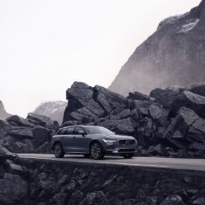The refreshed Volvo V90 B6 AWD Cross Country