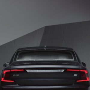 Studio images – The refreshed Volvo S90 Recharge T8