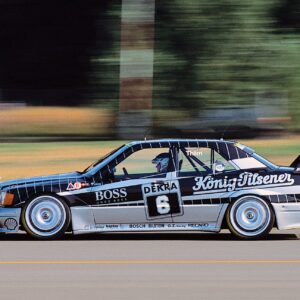 Evolutions-Lehre: Vor 30 Jahren hat der Mercedes-Benz 190 E 2.5-16 Evolution II Premiere
Evolution – in theory and in practice: Thirty years ago, the Mercedes-Benz 190 E 2.5-16 Evolution II débuted