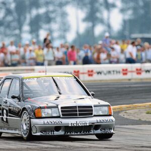 Evolutions-Lehre: Vor 30 Jahren hat der Mercedes-Benz 190 E 2.5-16 Evolution II Premiere
Evolution – in theory and in practice: Thirty years ago, the Mercedes-Benz 190 E 2.5-16 Evolution II débuted