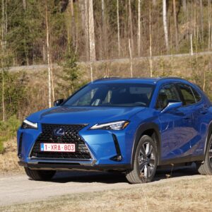 Lexus_UX300e_002