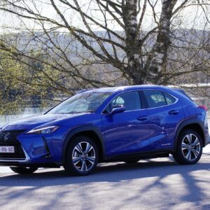 Lexus_UX300e_026