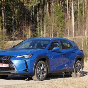 Lexus_UX300e_036