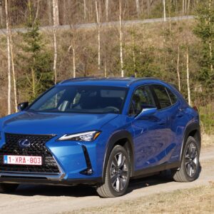 Lexus_UX300e_038