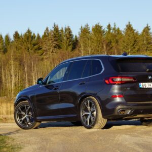 BMW_X5_45e_010