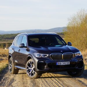 BMW_X5_45e_027