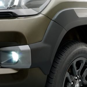 Toyota_hilux_facelift_012