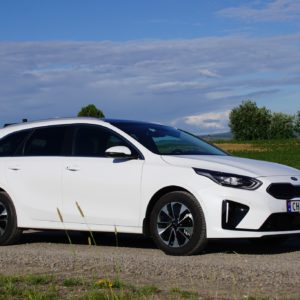 Kia_Ceed_hybrid_024