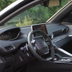 Peugeot_3008_Hybrid4_008