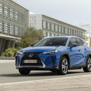 Lexus_UX300e_017