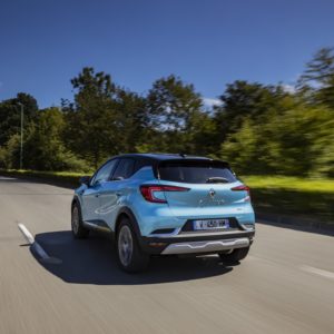 Renault_captur_hybrid_009