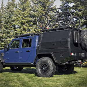 Using exclusive Jeep® Performance Parts (JPP) and custom access