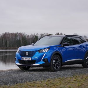Peugeot_2008_001