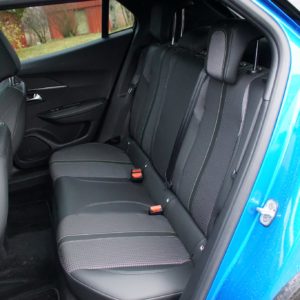 Peugeot_2008_003