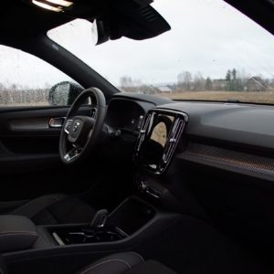 Volvo_XC40_P8_001