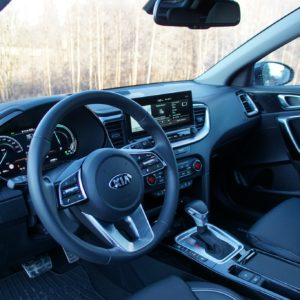 Kia_XCeed_049